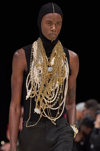 Look 142